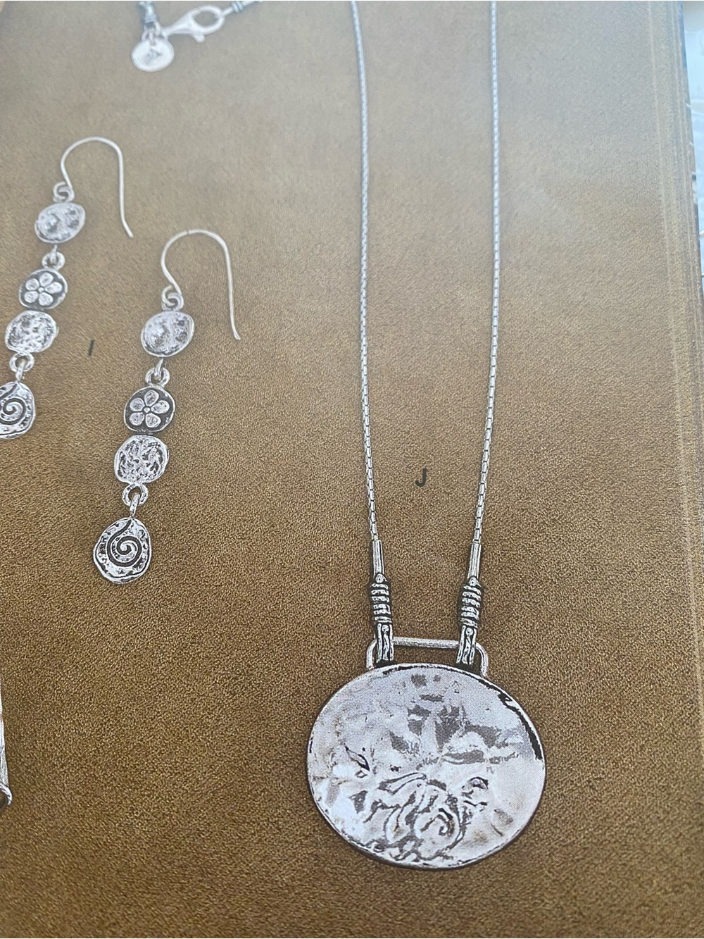 Silpada Sterling Silver Hammered Disc Pendant Necklace N1356.  16.5” inches long - Picture 6 of 7